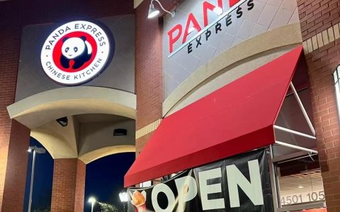 20.3 Billion In Annual Revenue! What Makes Panda Express The Number One Chinese Food In The United States?